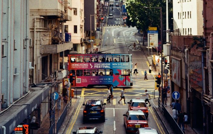 Article Image for Asian Tigers Lead in Fintech Adoption