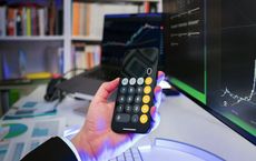 Article Image for Market Analysts Weigh Long Term Risks in a Changing Economy