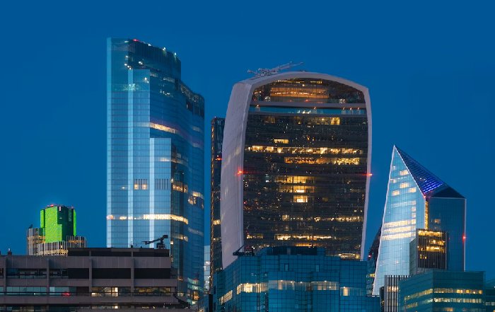 Article Image for UK Financial Services Navigate Post-Brexit Landscape